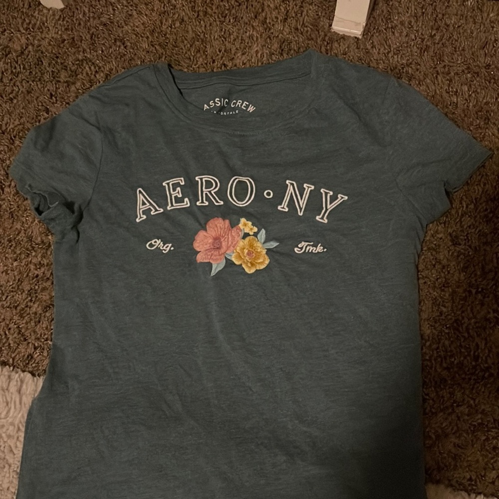 To much clothes needing to sell some